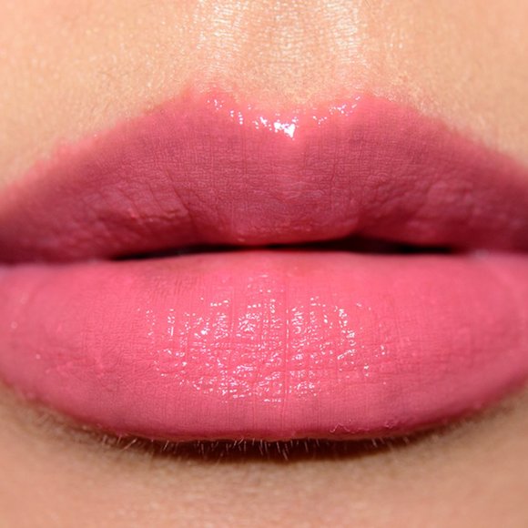 💗 MAC HUGGABLE LIP COLOUR IN 💗 GOOD LUCK MOCHI💗 - Picture 2 of 4